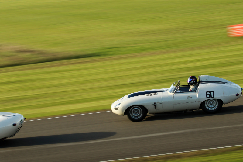 Illustration for article titled The Vintage Racing At The Goodwood Revival Is Simply The Best